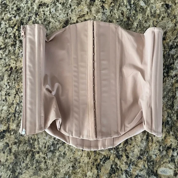 Honeylove Waist Hero Cincher Shapewear - Picture 7 of 10